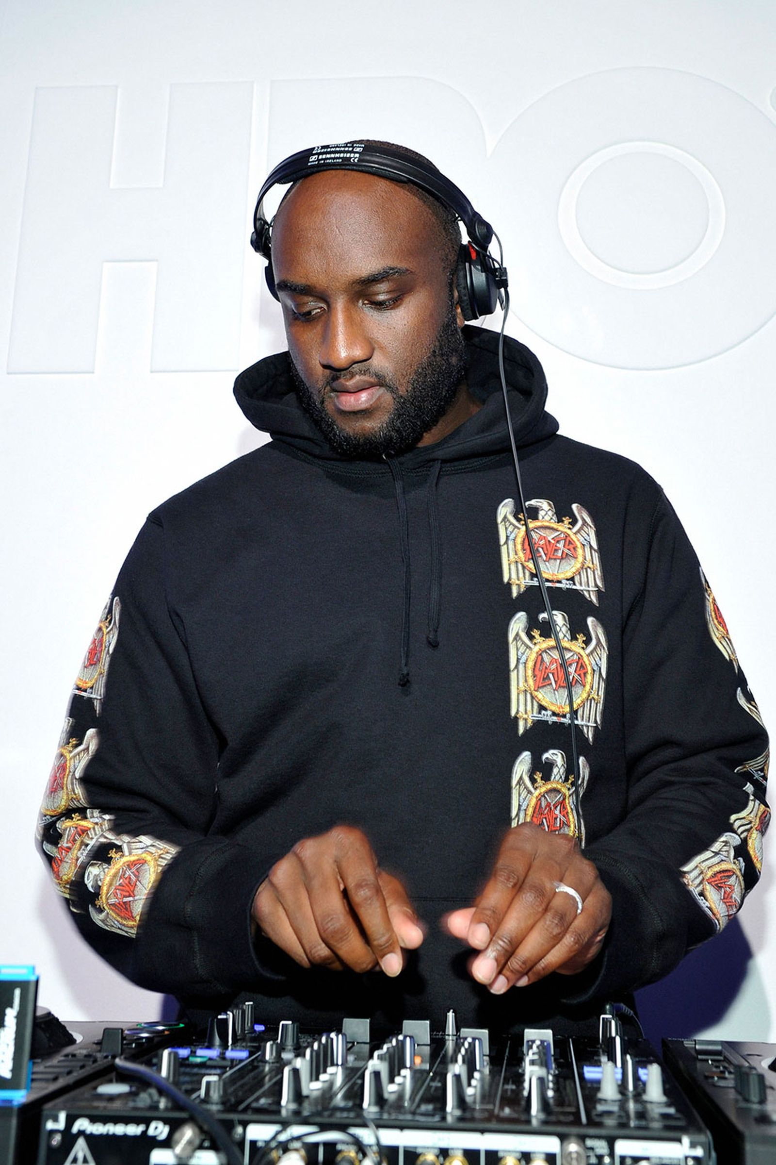 cot moc virgil abloh - elle man - 1 - JOHN SCIULLI