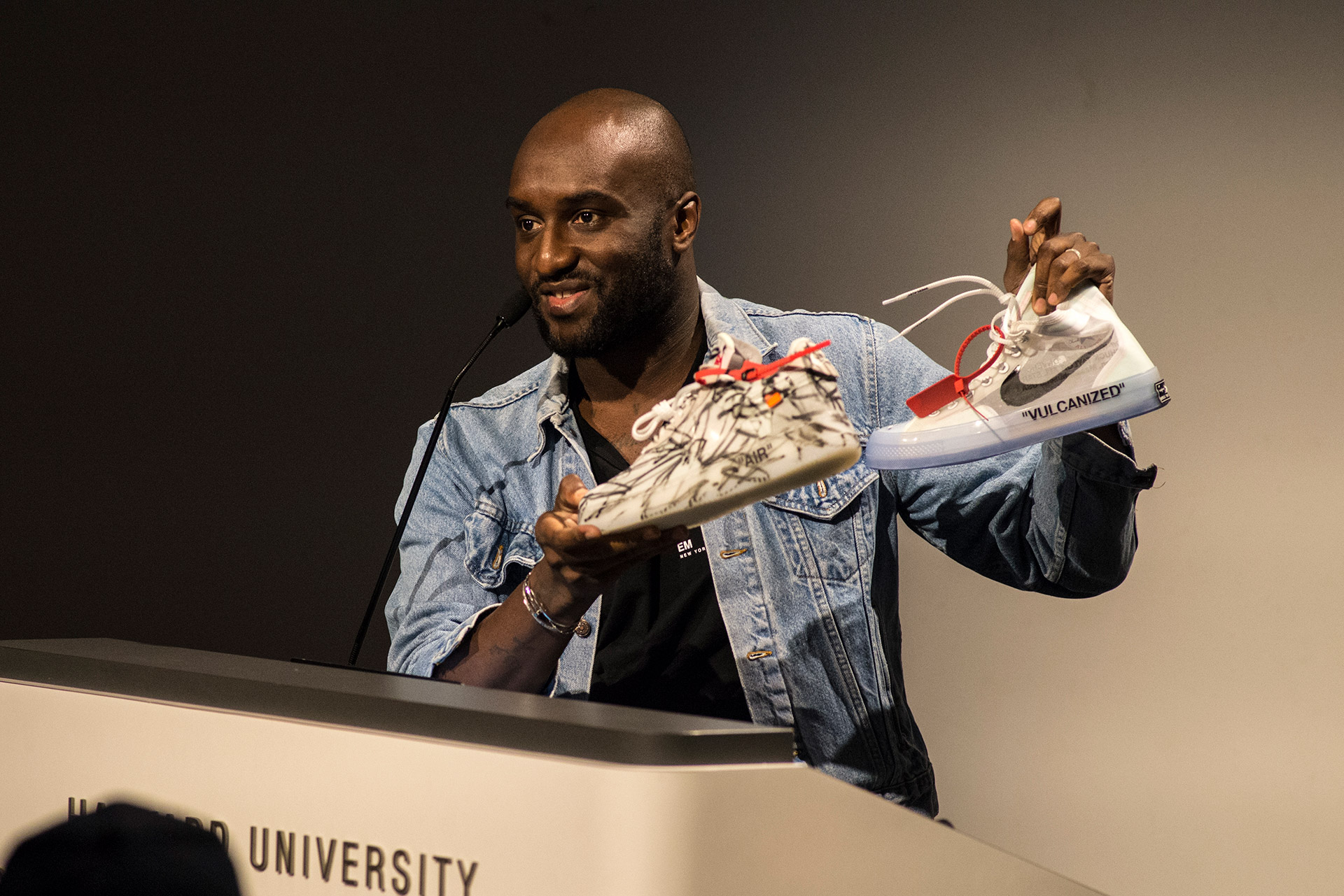 cot moc virgil abloh - elle man - harvard