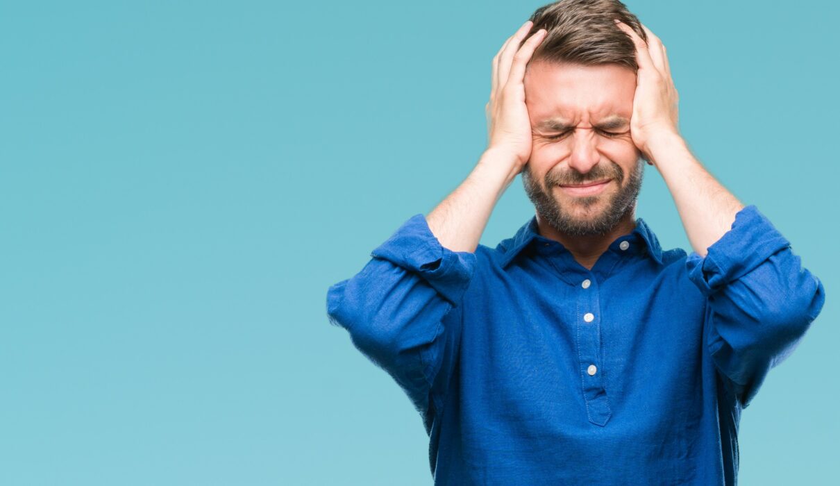 Nếu bạn cảm thấy đau ở những vùng như đầu, mặt hoặc cổ, thì đây có thể là biểu hiện của việc stress quá mức.