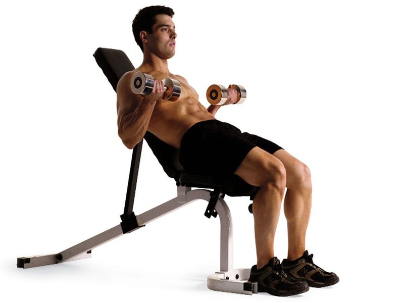 Bài tập thể hình cơ tay: Incline Hammer Curls