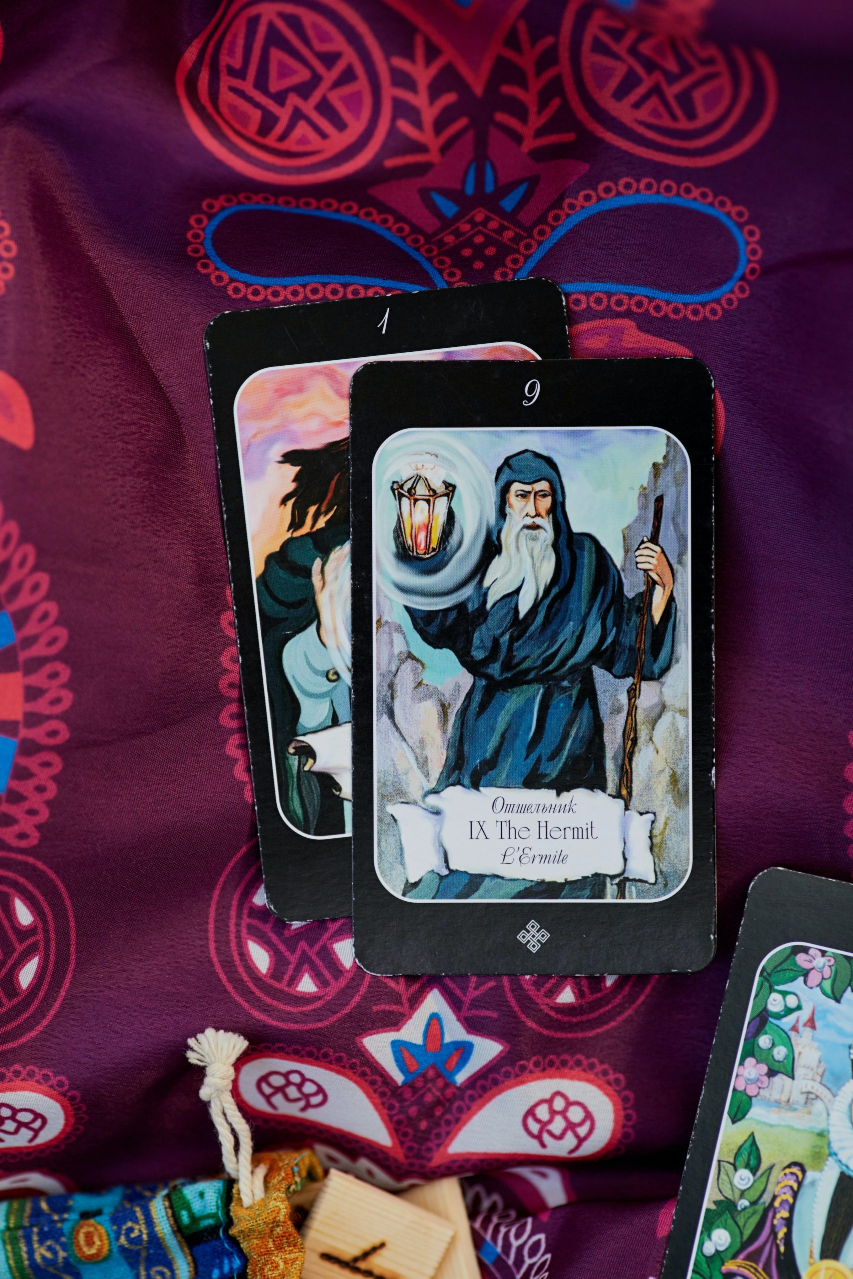 Bói bài Tarot xem bạn và người ấy có tiến xa không?