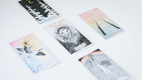 Bói Tarot tháng 12: Chuyện tình cảm của bạn thế nào?