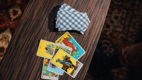 Bói Tarot tháng 2: Tình hình tài chính của bạn thế nào?