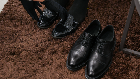 Thương hiệu thời trang nam cao cấp Aristino tiên phong mang đến đặc quyền làm sạch giày miễn phí