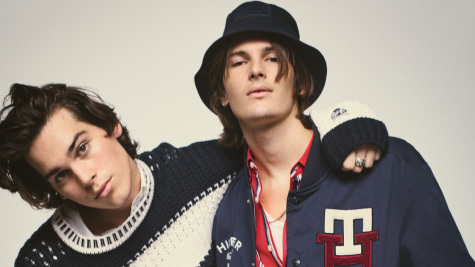 Tommy Hilfiger ra mắt chiến dịch "Classics Reborn" mùa Xuân 2023