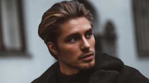 Slicked Back: Kiểu tóc nam vuốt ngược đầy cá tính, hiện đại