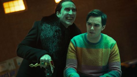 Review "Renfield": Góc nhìn hài hước về Dracula